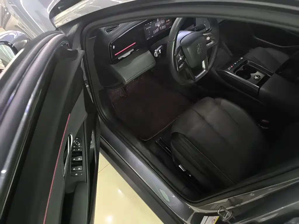 BYD Qin L — миниатюра 16