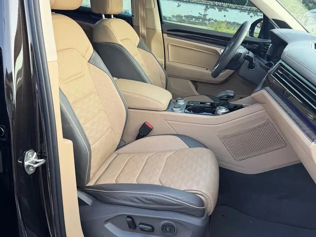 Volkswagen Touareg — миниатюра 4