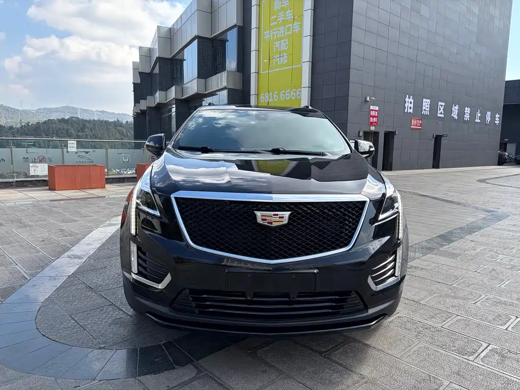 CADILLAC XT5