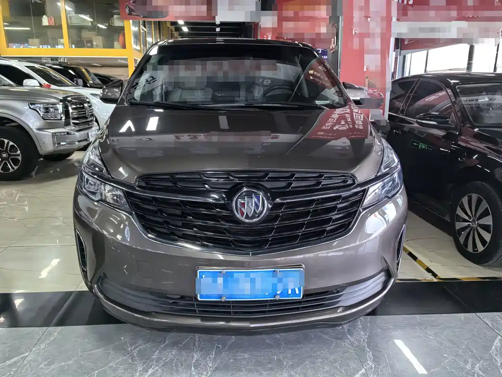 Buick GL8 — миниатюра 2