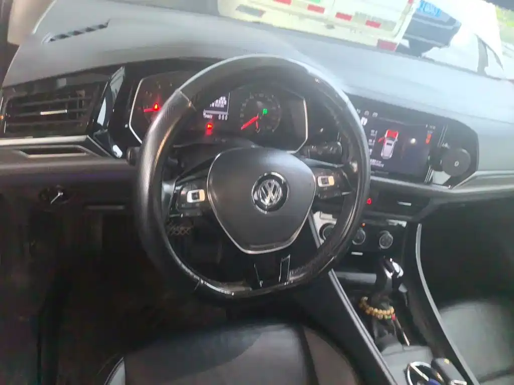 Volkswagen Sagitar — миниатюра 3