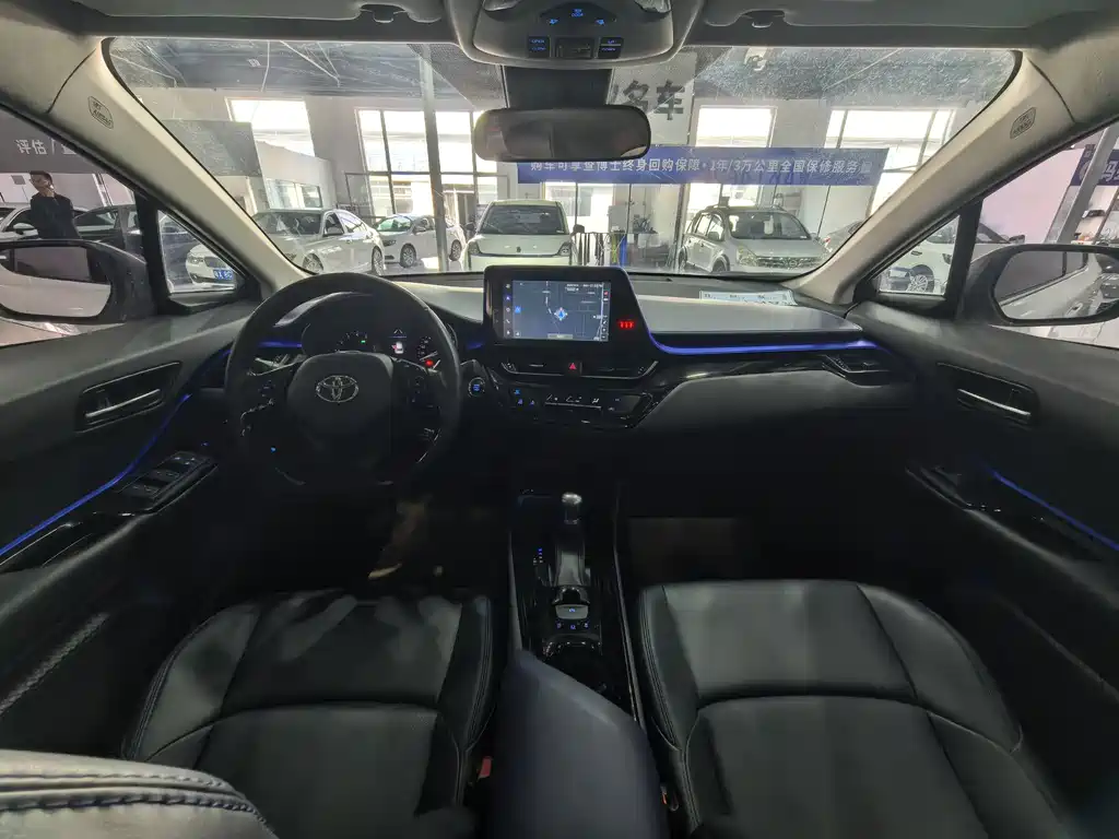 Toyota C-HR — миниатюра 11