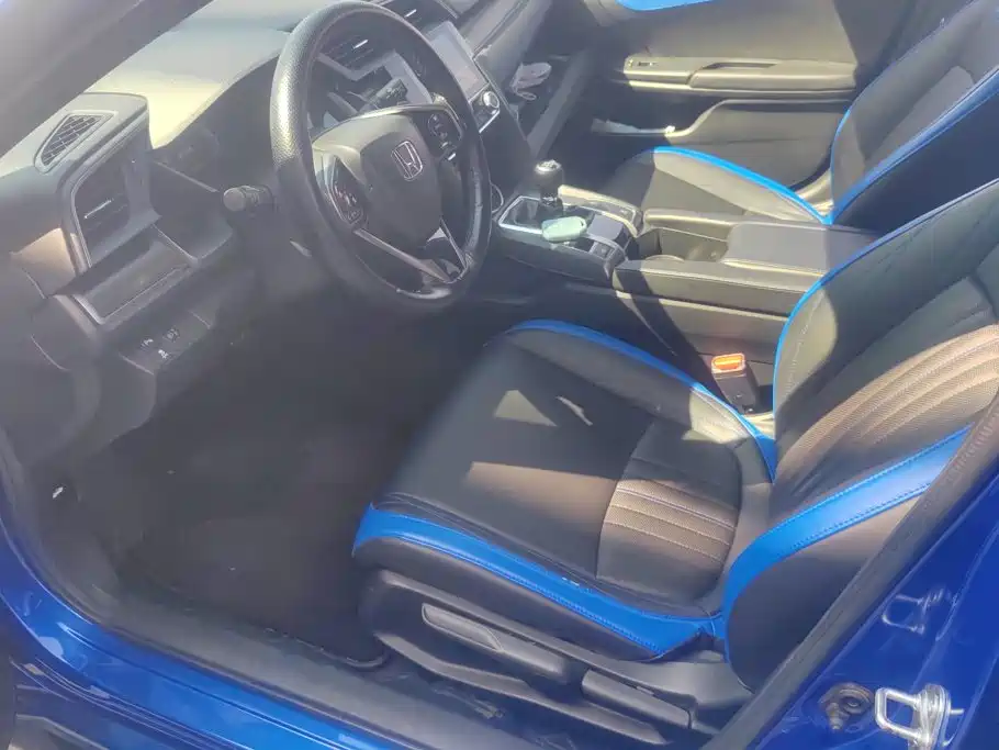 Honda Civic — миниатюра 8