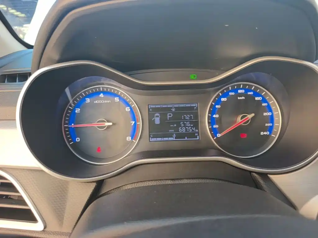 Geely Vision — миниатюра 12