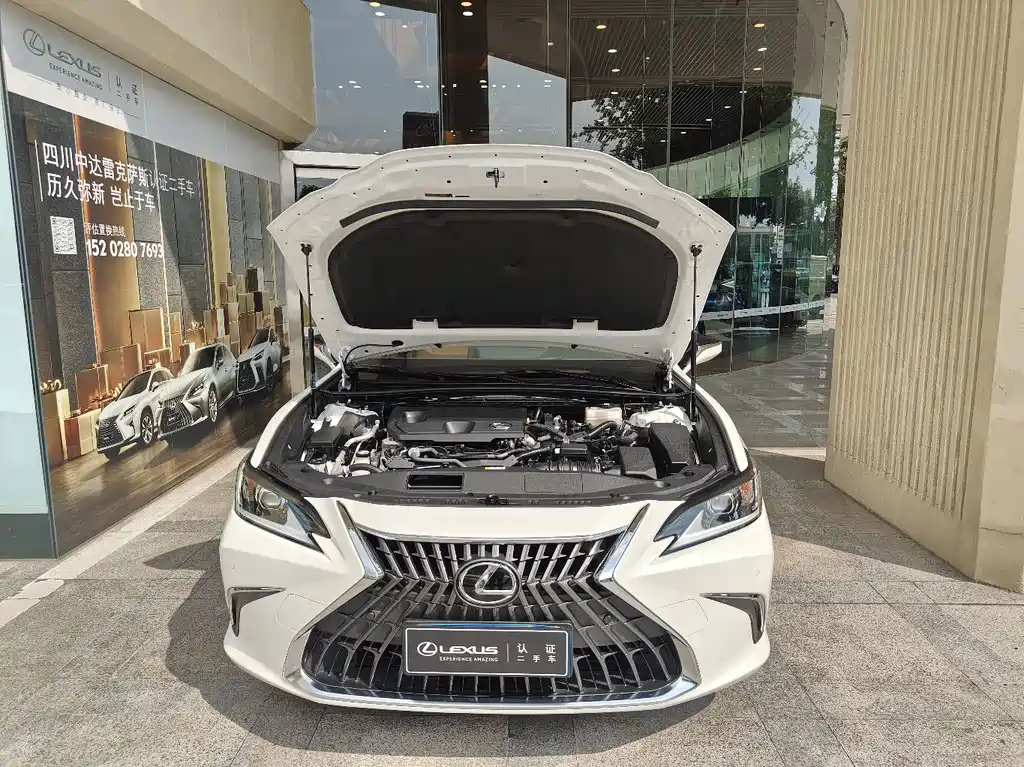 Lexus ES — миниатюра 6