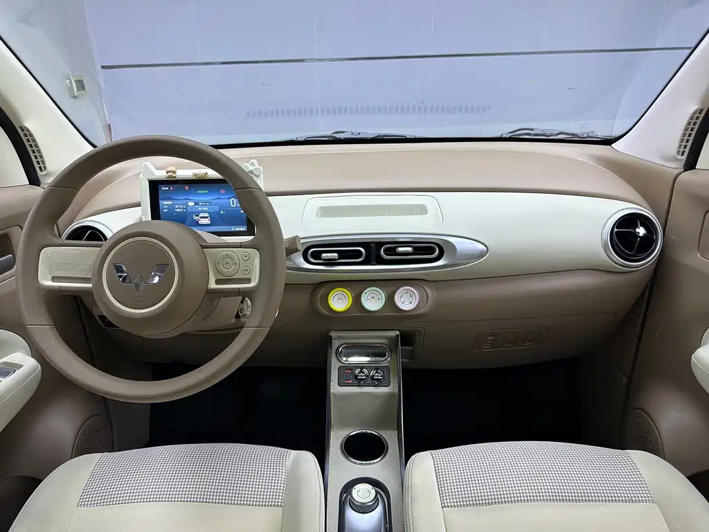 Wuling MINIEV — миниатюра 7