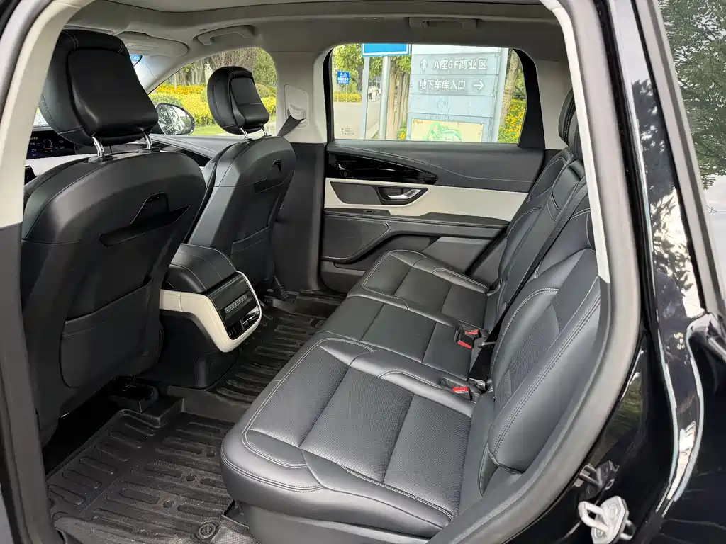Lincoln Nautilus 2023 2.0T Premium