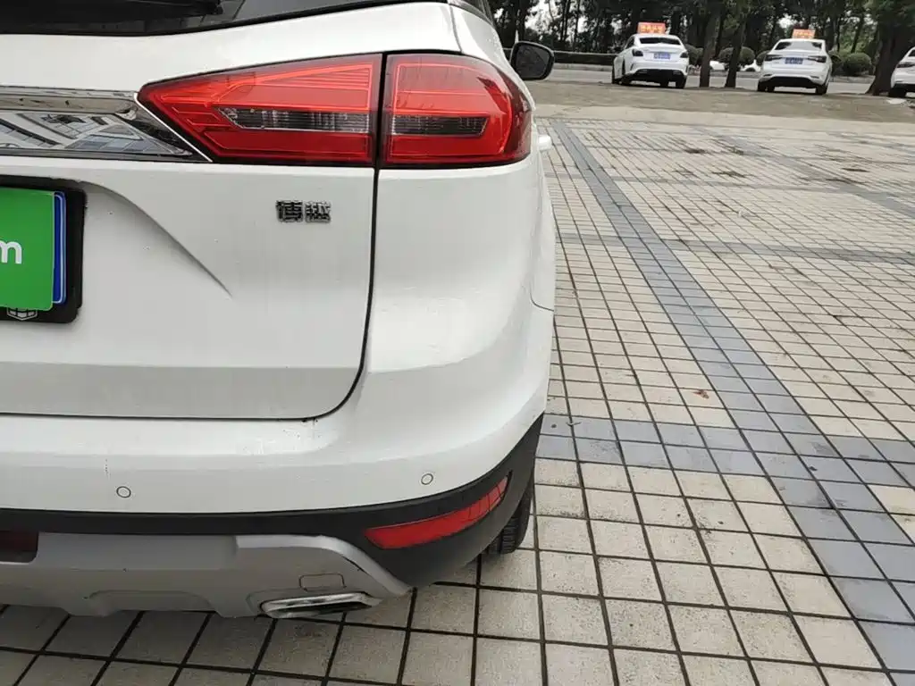 Geely Boyue — миниатюра 8