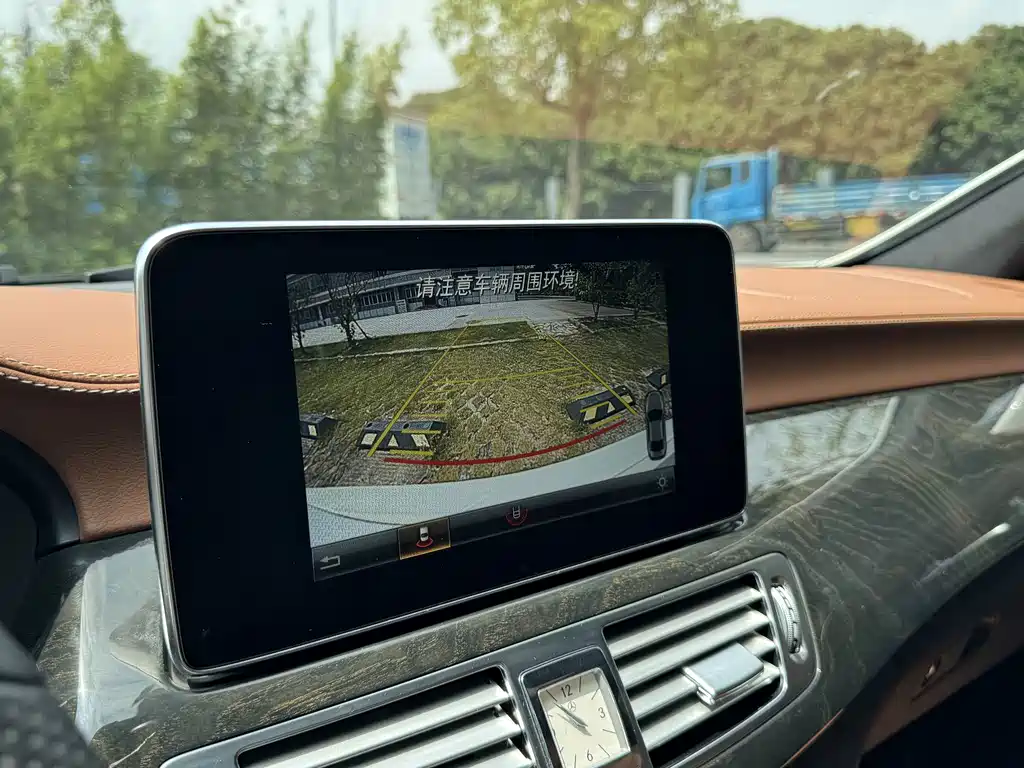 Mercedes-Benz CLS — миниатюра 12