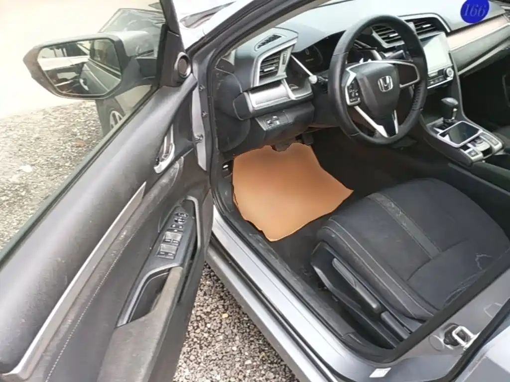 Honda Civic — миниатюра 16