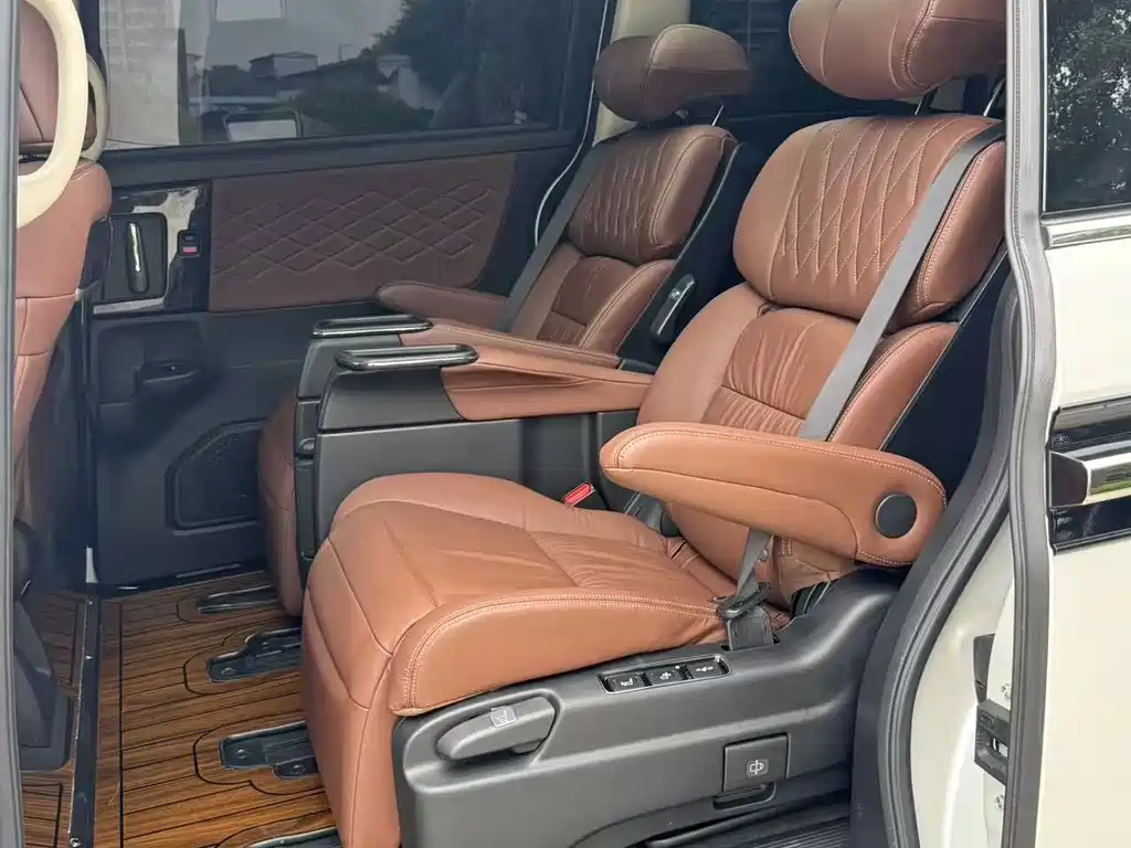 Honda Elysion — миниатюра 5