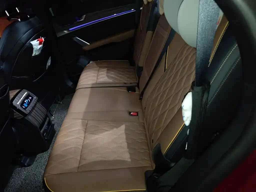 BYD Tang New Energy — миниатюра 18