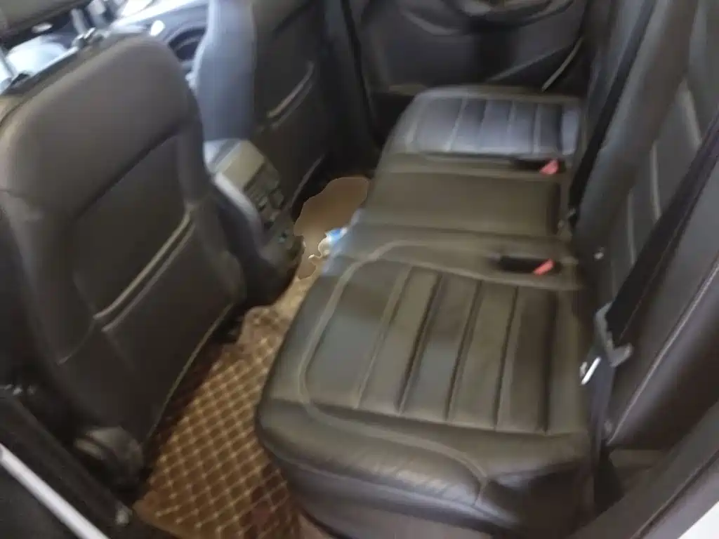 Ford Kuga — миниатюра 17