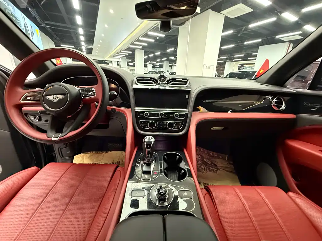 Bentley Bentayga 2023 4.0T V8