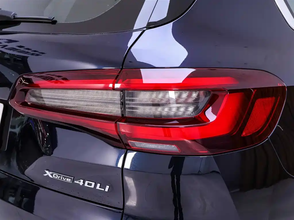BMW X5 2022 xDrive 40Li M Sport