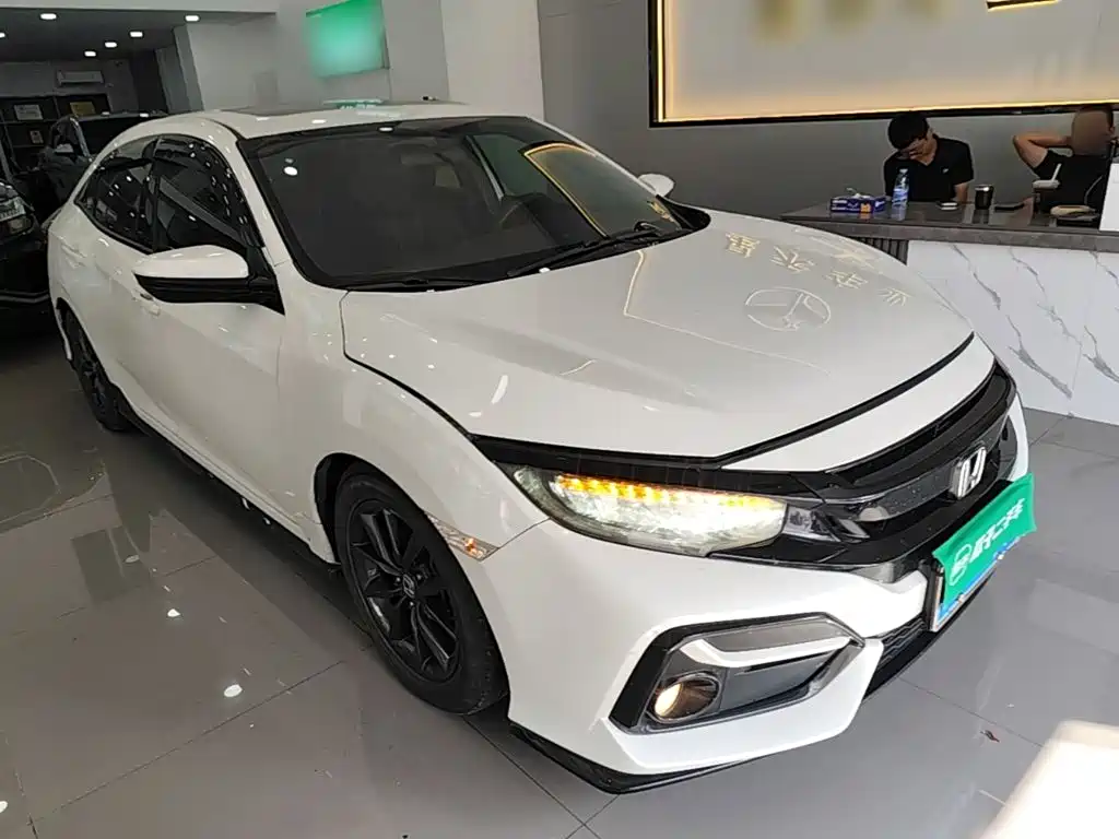 Honda Civic — миниатюра 4