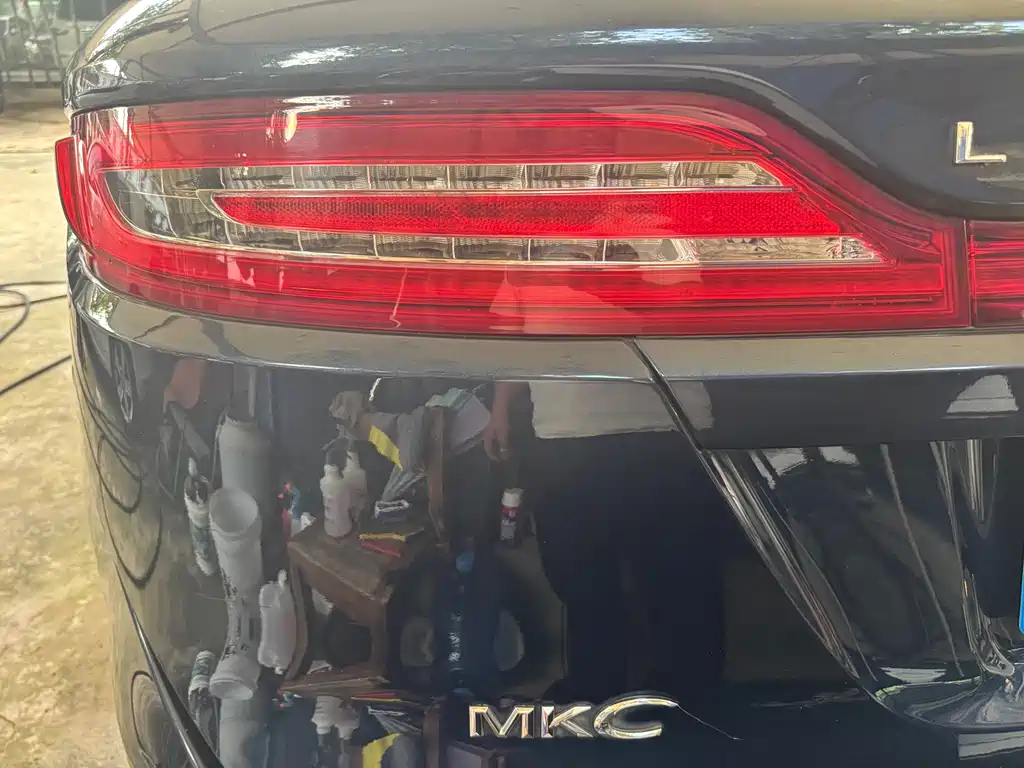 Lincoln MKC — миниатюра 6