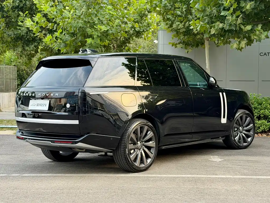 Land Rover Range Rover — миниатюра 3