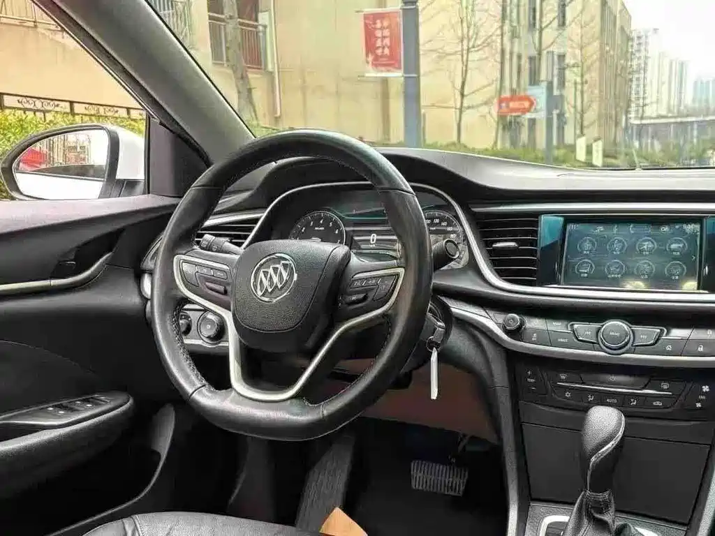Buick Excelle — миниатюра 6