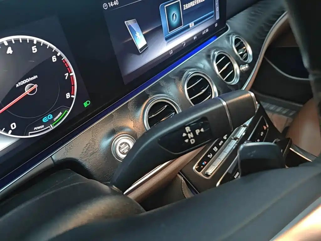Mercedes-Benz E-Class — миниатюра 14
