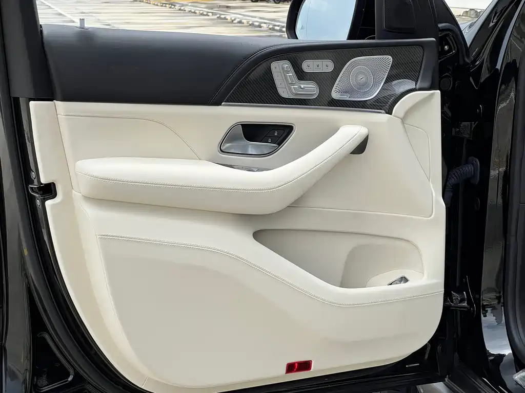 Mercedes-Benz GLS AMG — миниатюра 15