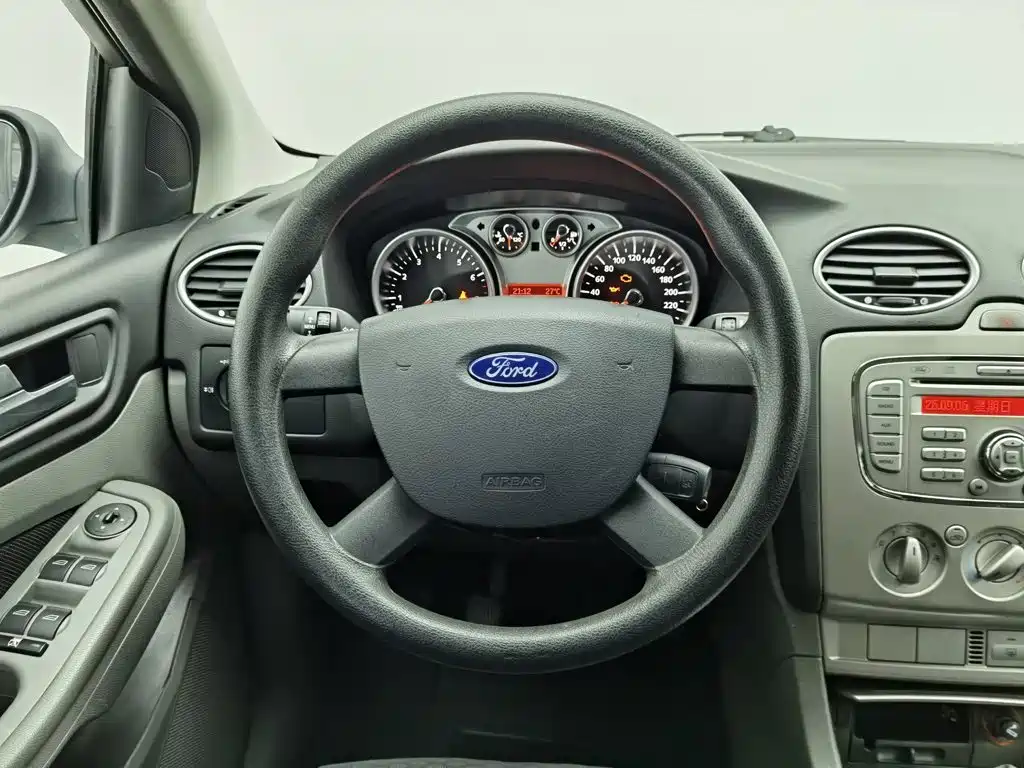 Ford Focus — миниатюра 11