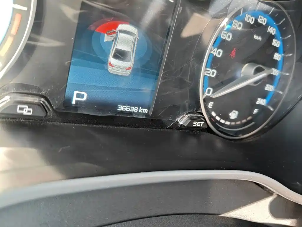 Geely Emgrand — миниатюра 13