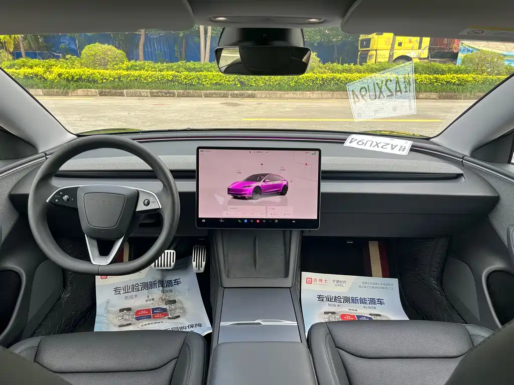 Tesla Model 3 — миниатюра 14