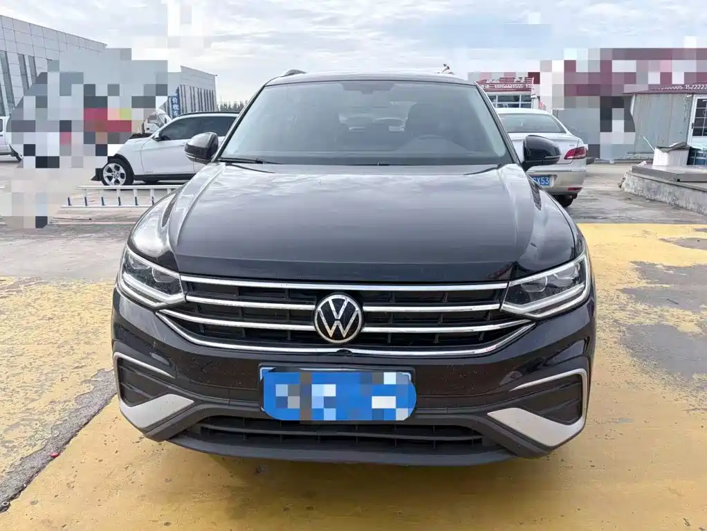 Volkswagen Tiguan L — миниатюра 2