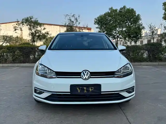 volkswagen golf