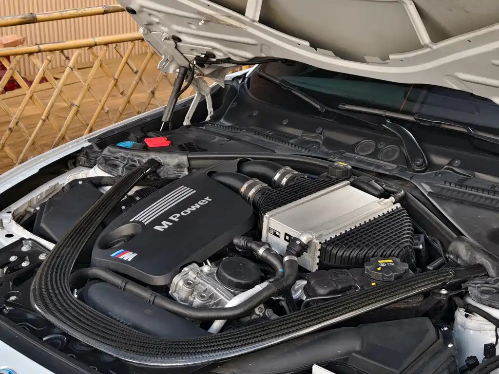 BMW M2 — миниатюра 8