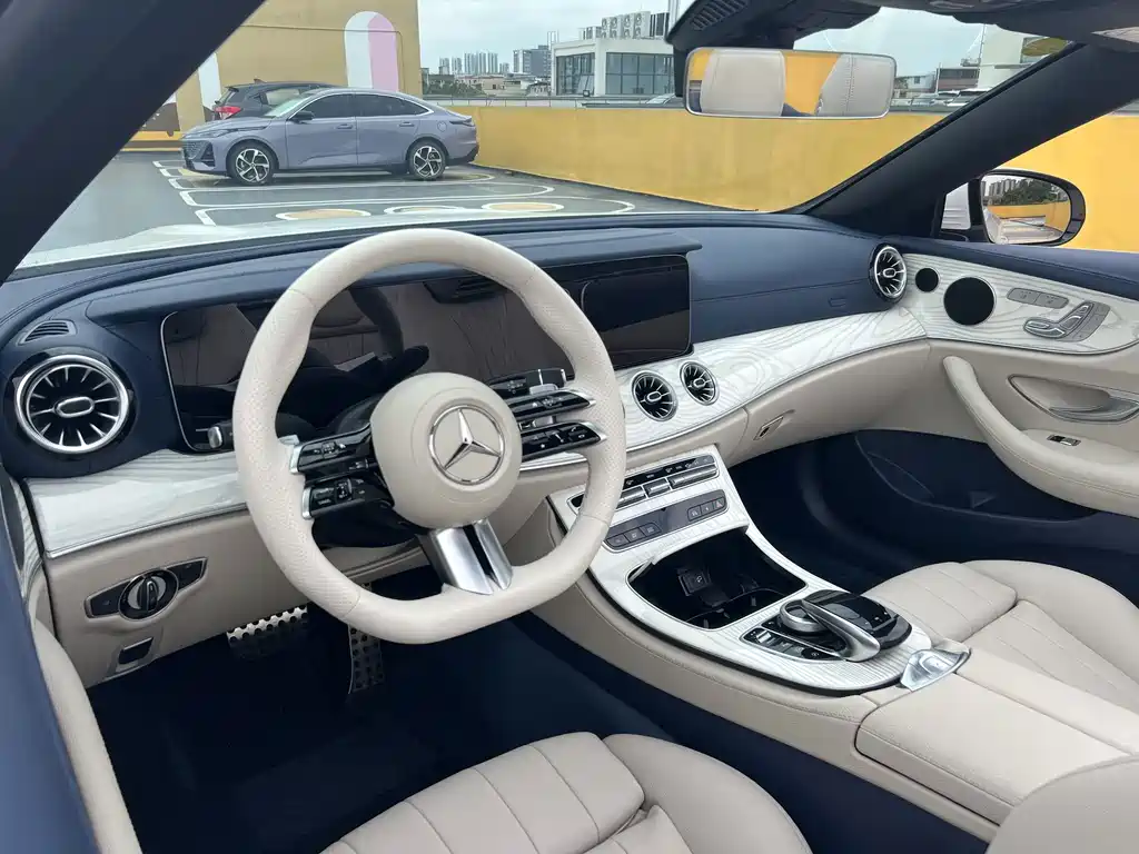 Mercedes-Benz E-Class (Import) — миниатюра 12