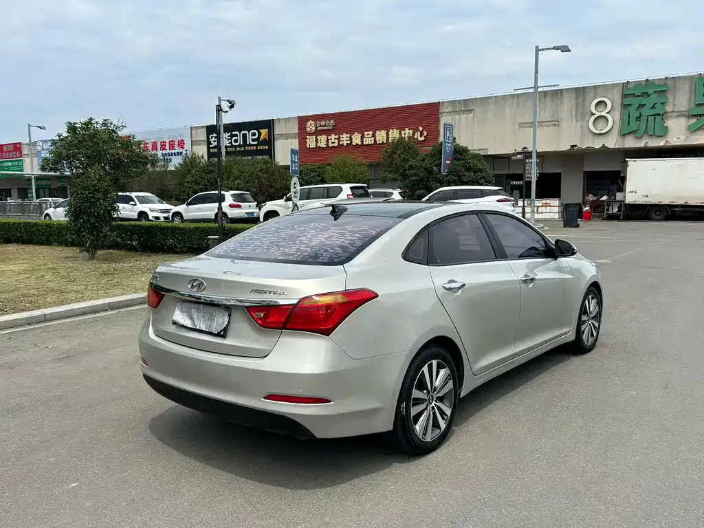 Hyundai Mistra — миниатюра 8