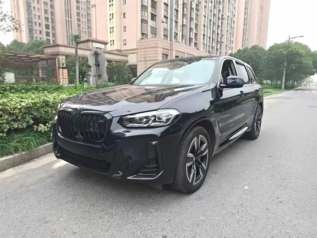 BMW iX3 2023
