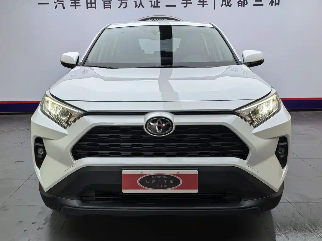 Toyota RAV4 2024 2.0L CVT
