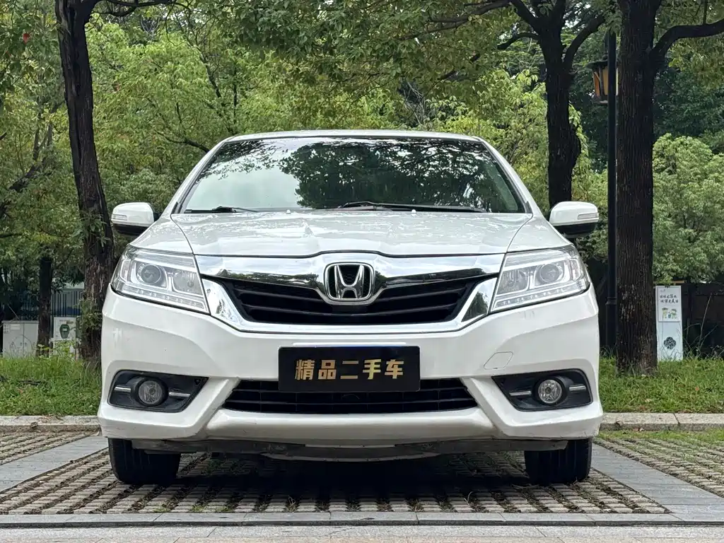 Honda Crider 2013 1.8L AT Comfort