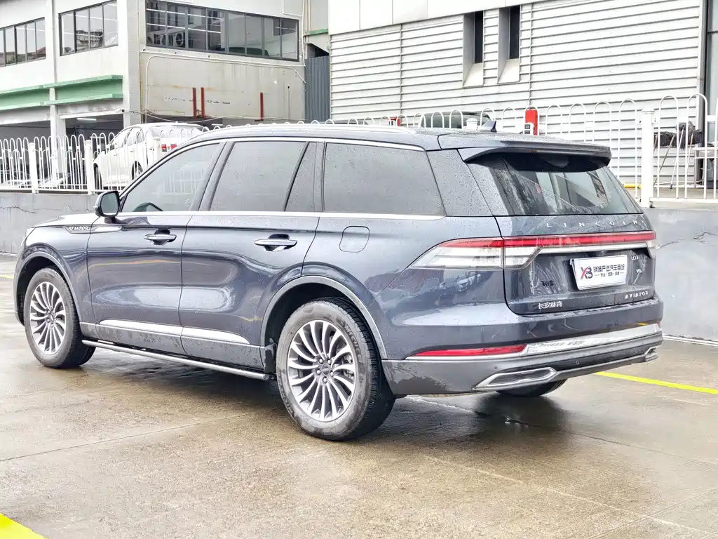 Lincoln Aviator — миниатюра 8
