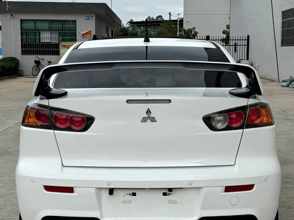 Mitsubishi Lancer EX — миниатюра 8