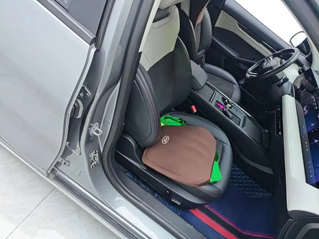 Ford Mondeo — миниатюра 25