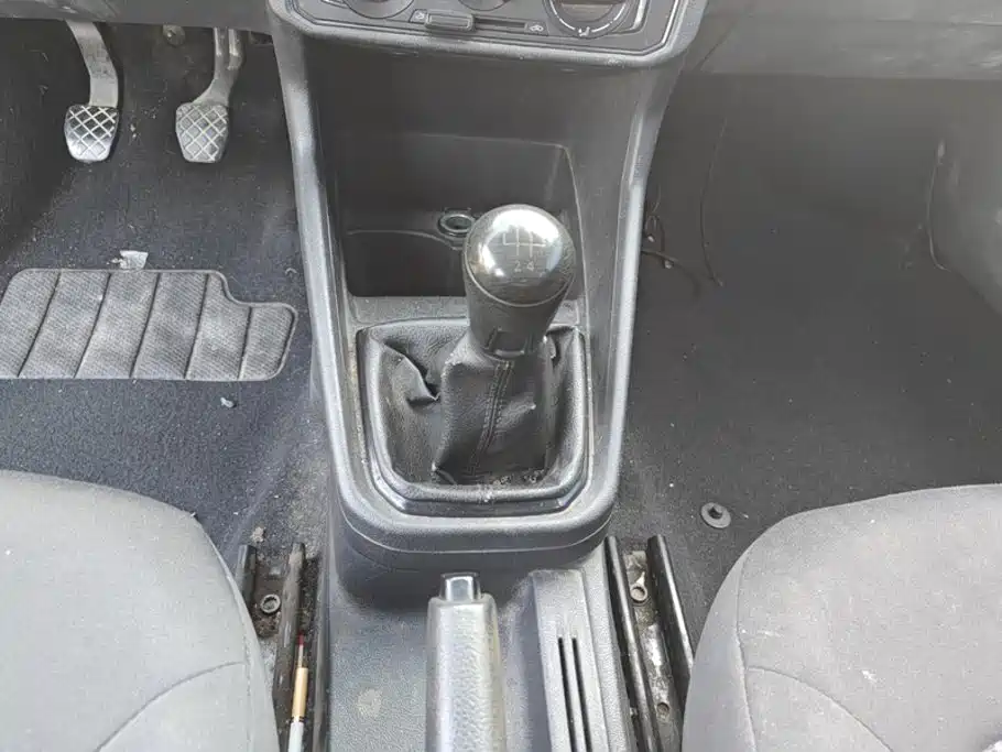Volkswagen Santana — миниатюра 16