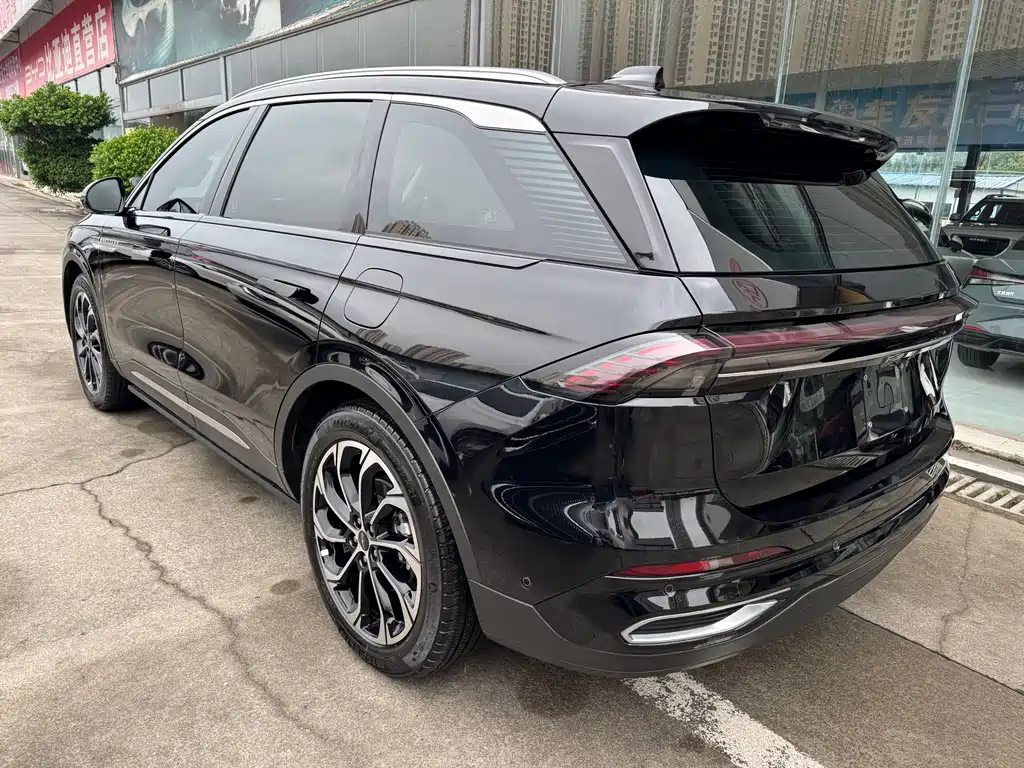Lincoln Nautilus — миниатюра 9