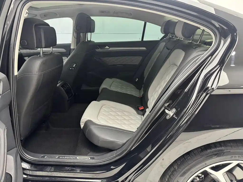 Volkswagen Magotan — миниатюра 14