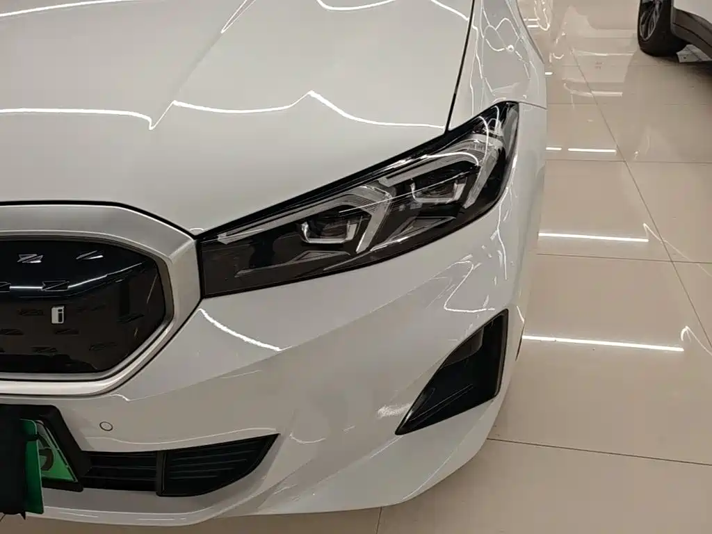 BMW i3 — миниатюра 24