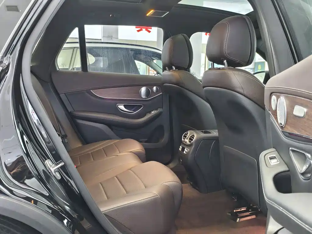 Mercedes-Benz GLC — миниатюра 7