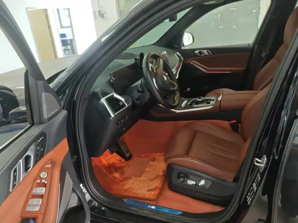 BMW X7 — миниатюра 12