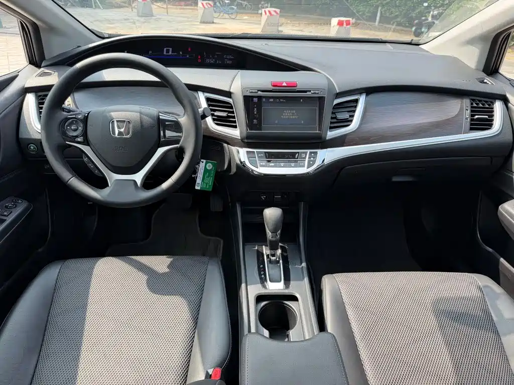 Honda Jade — миниатюра 9
