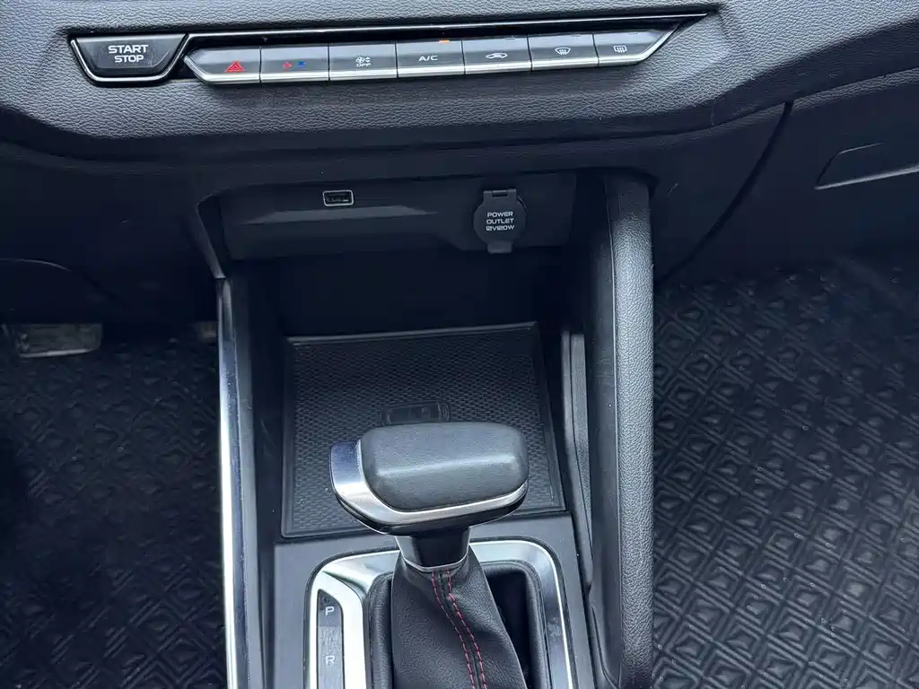 Geely Vision X3 — миниатюра 11