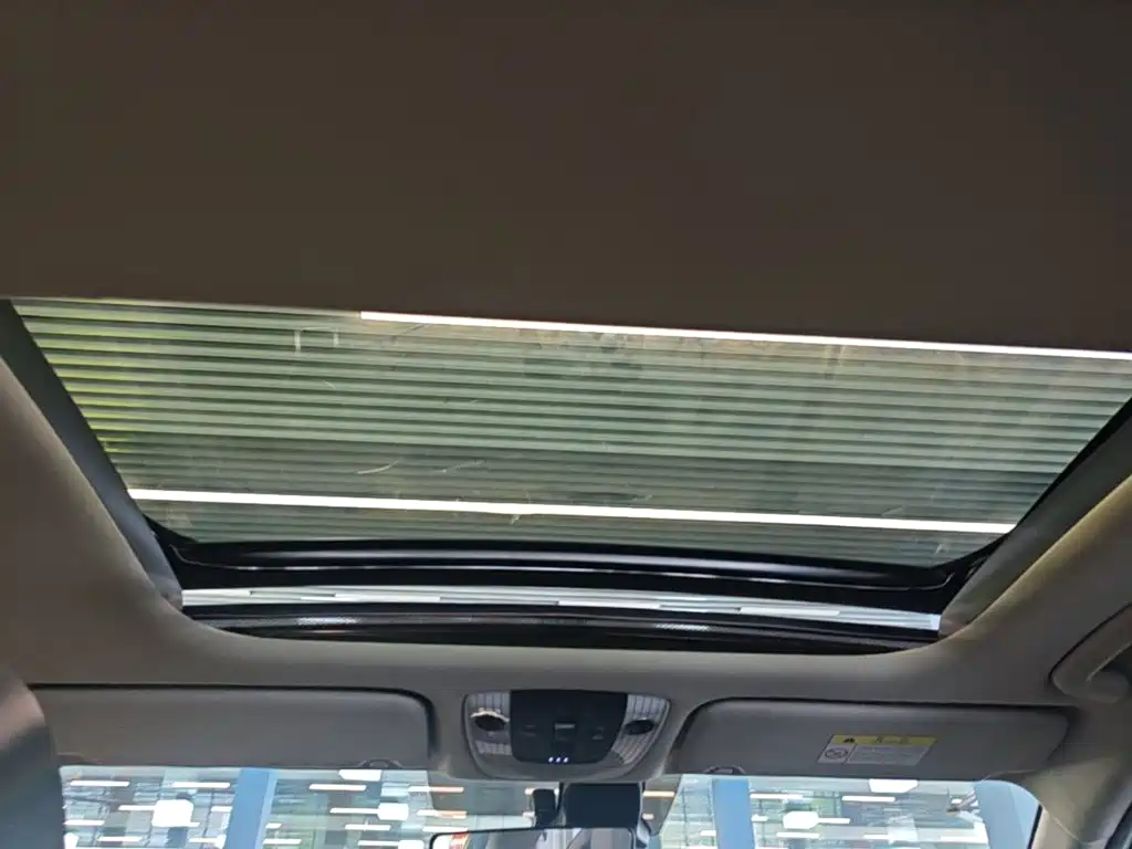 Kia K5 — миниатюра 18