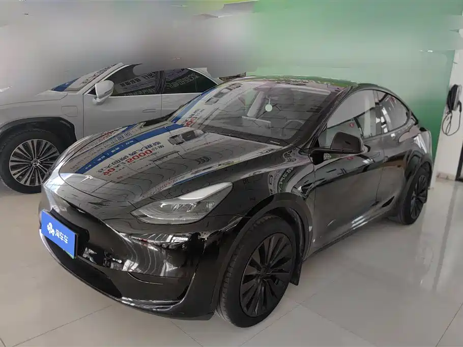 Tesla Model Y 2023 RWD Drive Dynamic Edition