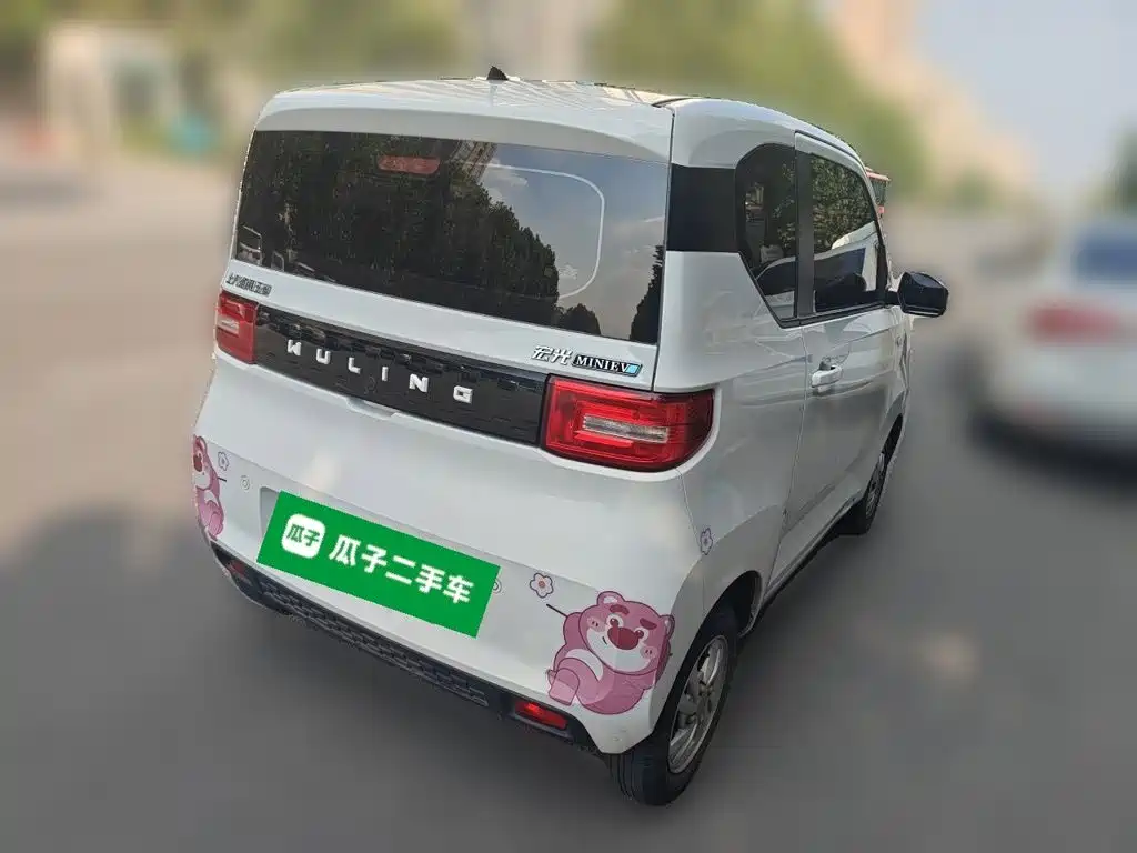 Wuling MINIEV — миниатюра 4